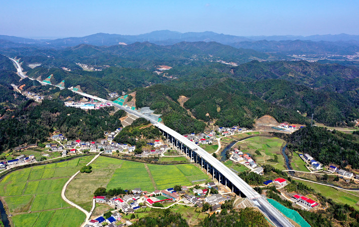 手拉九一看片在线看參與古家洞大橋建設